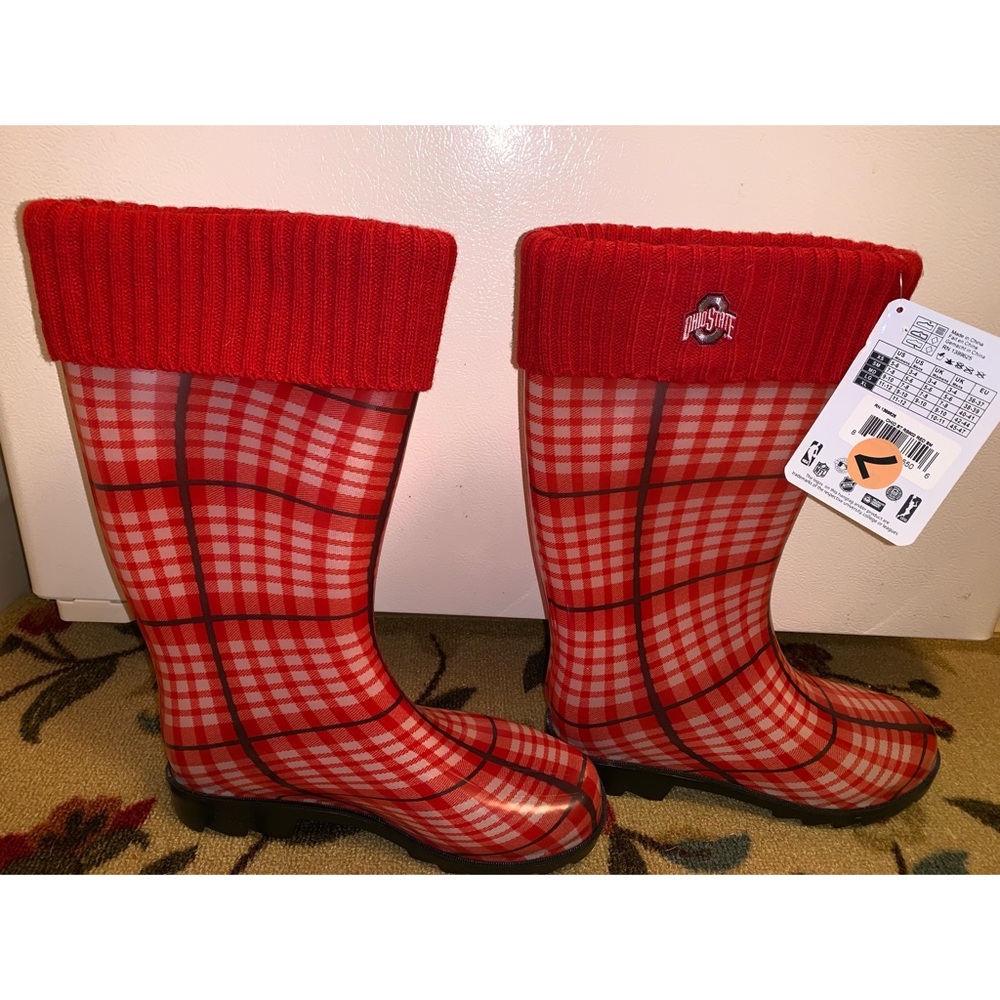OSU rainboots size 7/8